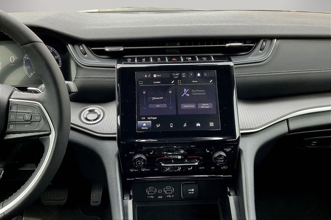 Certified 2025 Jeep Grand Cherokee L Altitude image 13