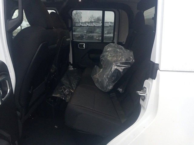 New 2026 Jeep Gladiator Mojave image 24