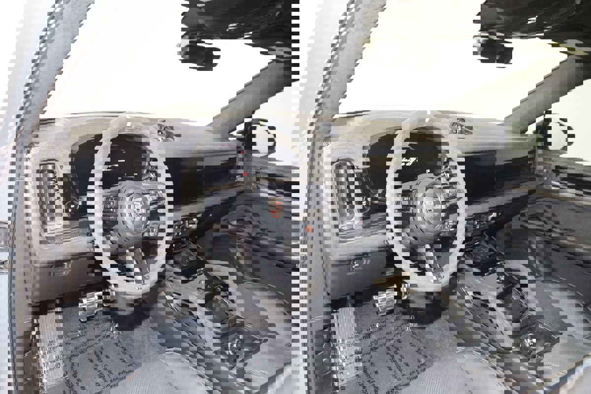 Used 2024 Porsche Cayenne Turbo GT image 34