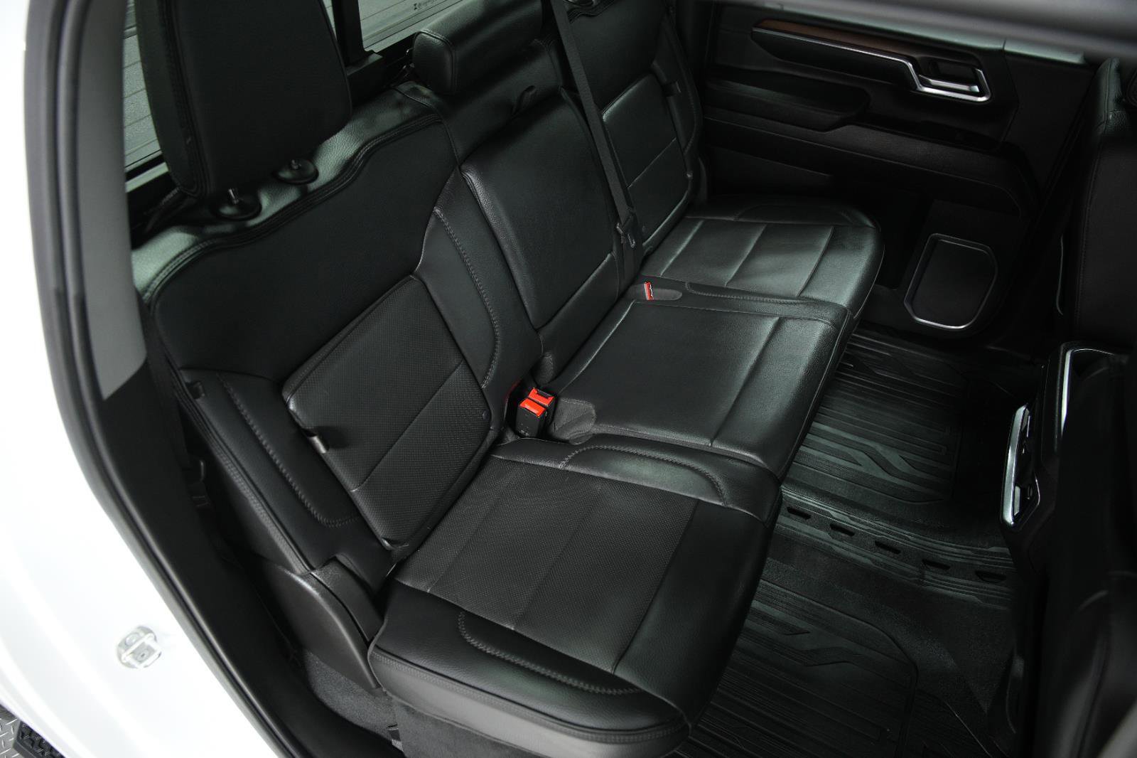 Used 2024 GMC Sierra 2500 Denali w/ Denali Reserve Package image 17