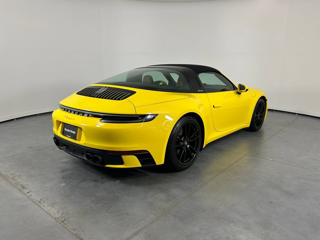 Certified 2024 Porsche 911 Targa 4 AWD/4WD image 7
