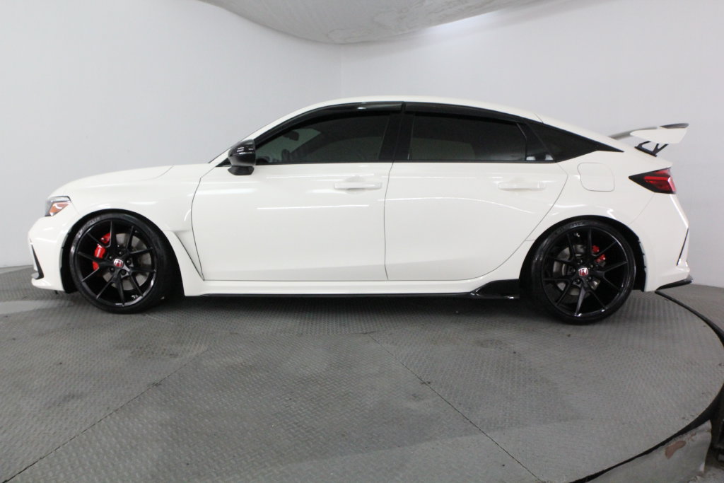 Used 2025 Honda Civic Type R image 5