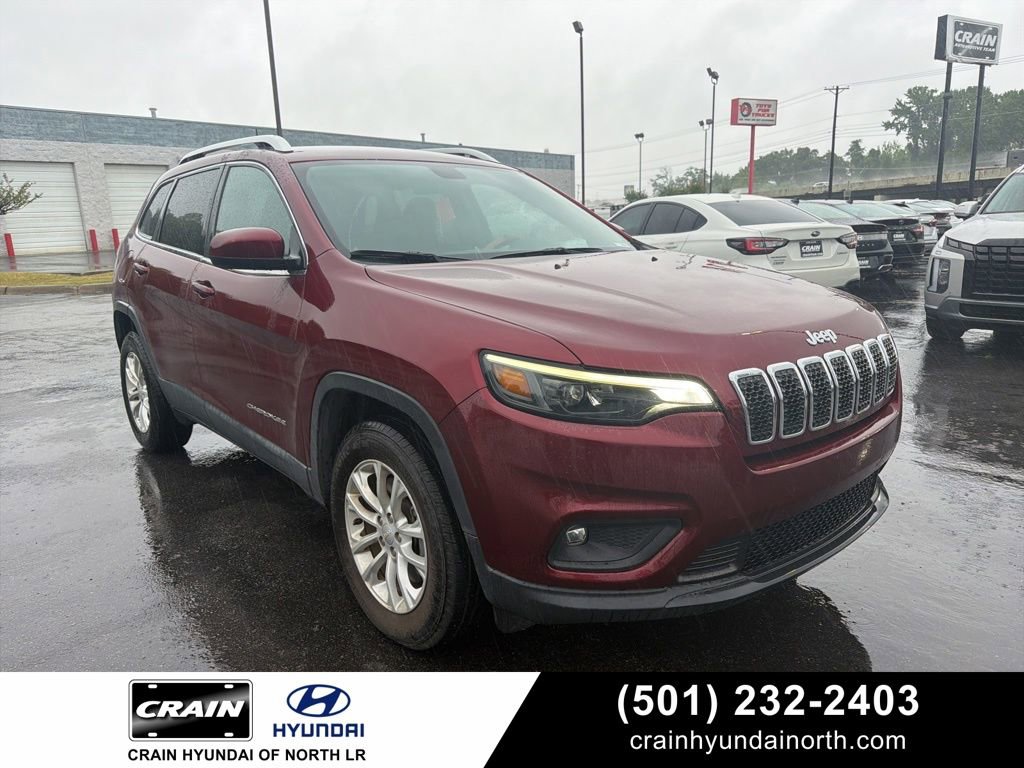 Used 2019 Jeep Cherokee Latitude w/ Popular Appearance Group AWD/4WD image 1