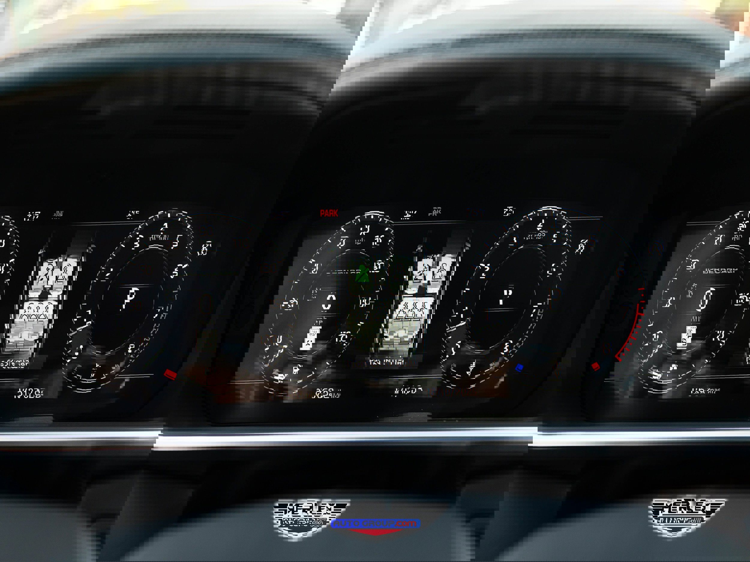 Used 2018 Land Rover Range Rover Long Wheelbase Supercharged image 32