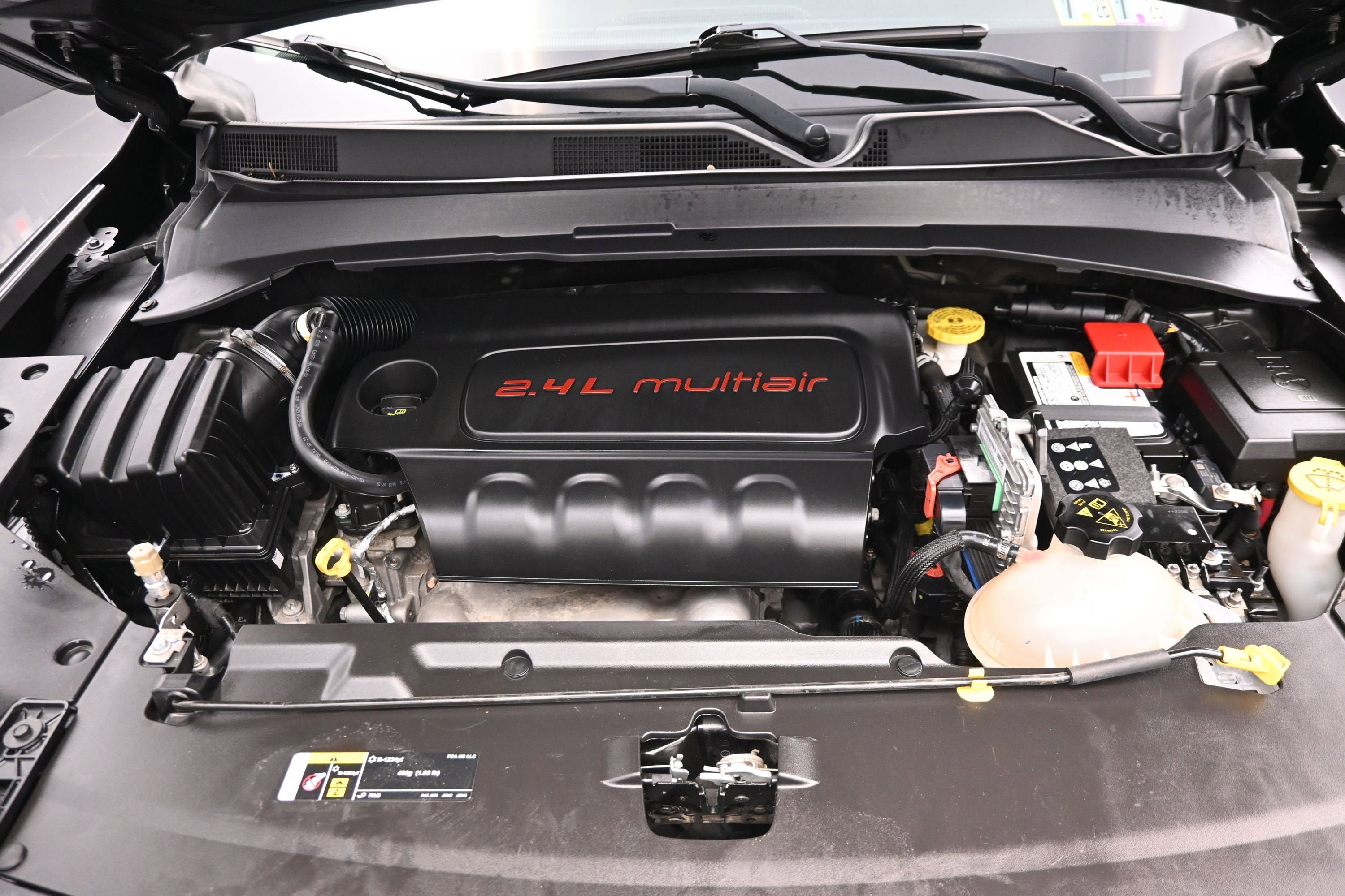 Used 2022 Jeep Compass Latitude AWD/4WD image 29