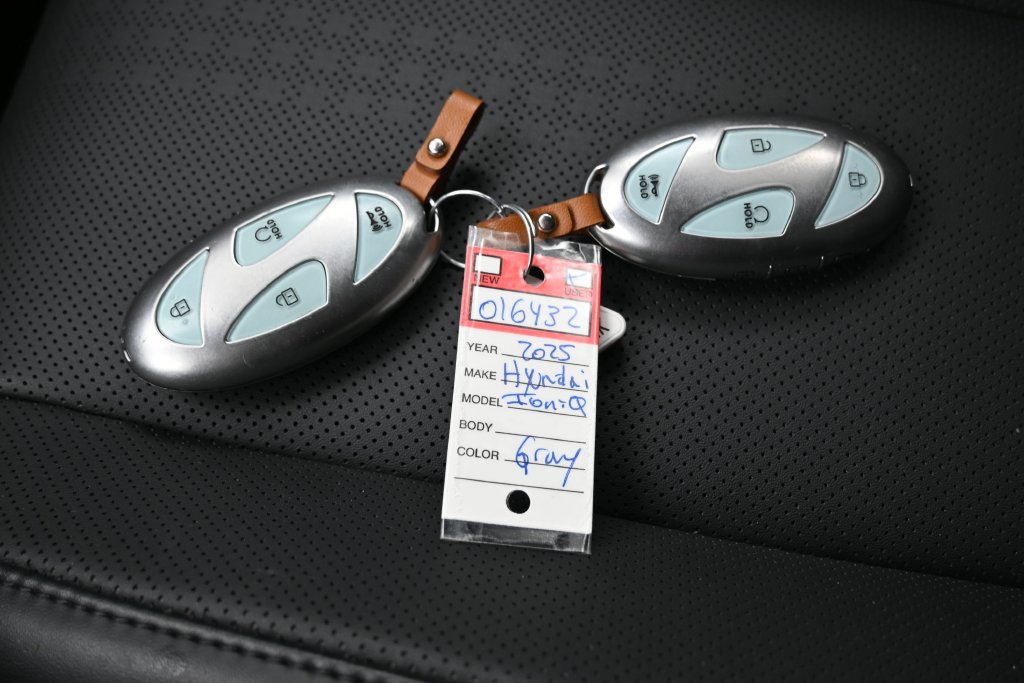 Used 2025 Hyundai Ioniq 5 Limited RWD image 21