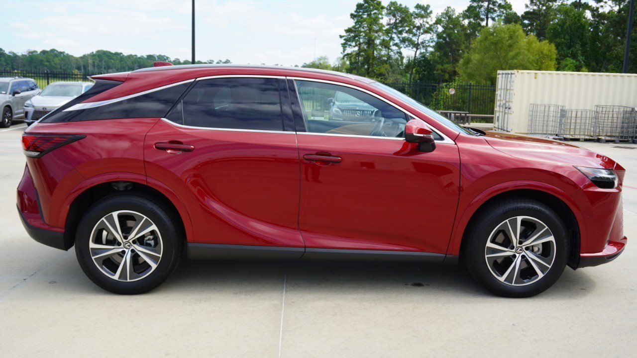 Certified 2025 Lexus RX 350 Premium w/ Accessory Package (Z1) FWD image 4