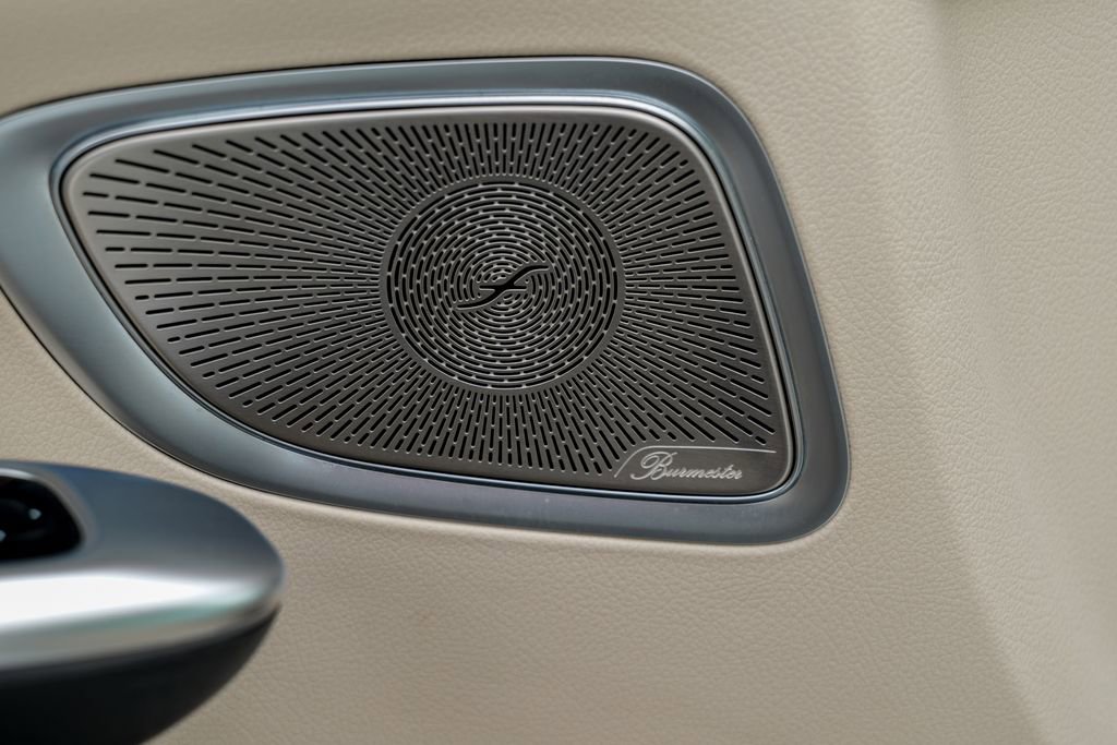 Used 2022 Mercedes-Benz C 300 4MATIC Sedan w/ Pinnacle Trim Package image 20