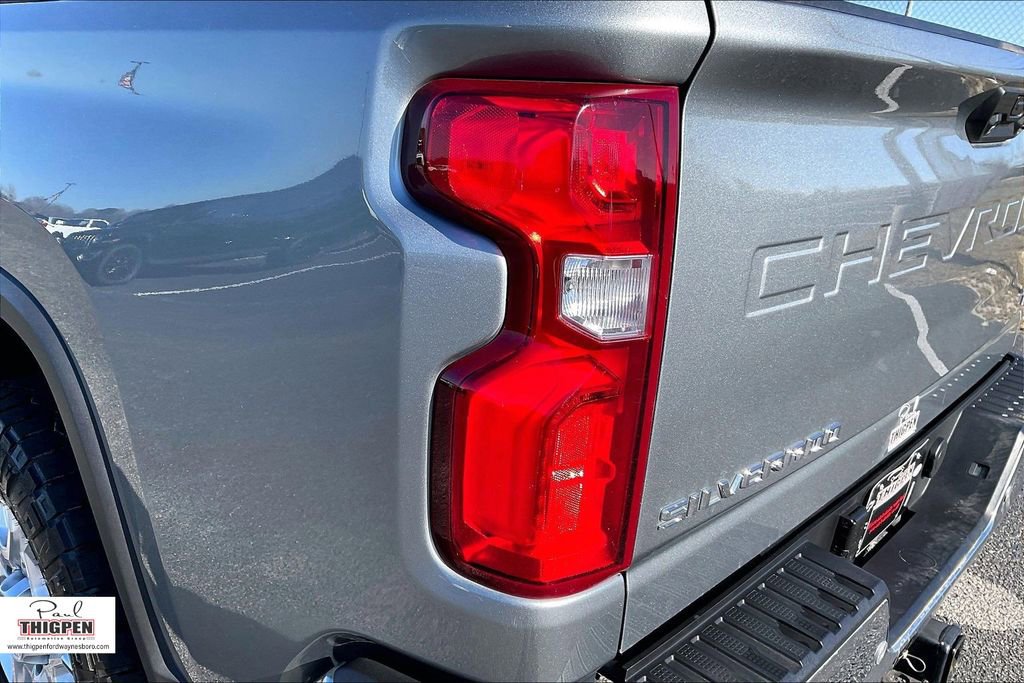 Used 2024 Chevrolet Silverado 2500 LTZ w/ LTZ Convenience Package image 30