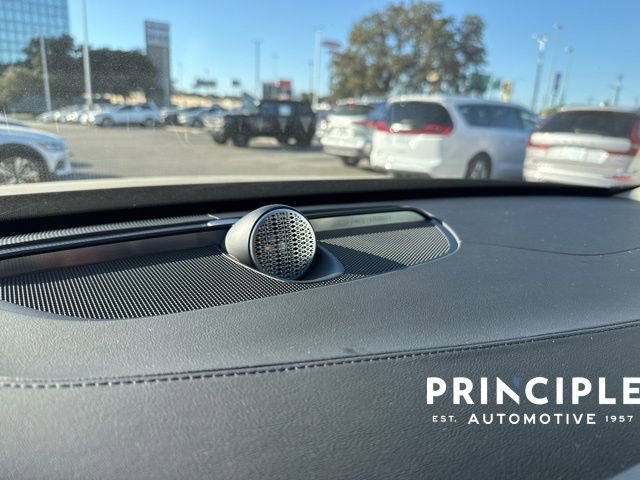 Certified 2026 Volvo XC90 B6 Ultra w/ Lounge Package image 15