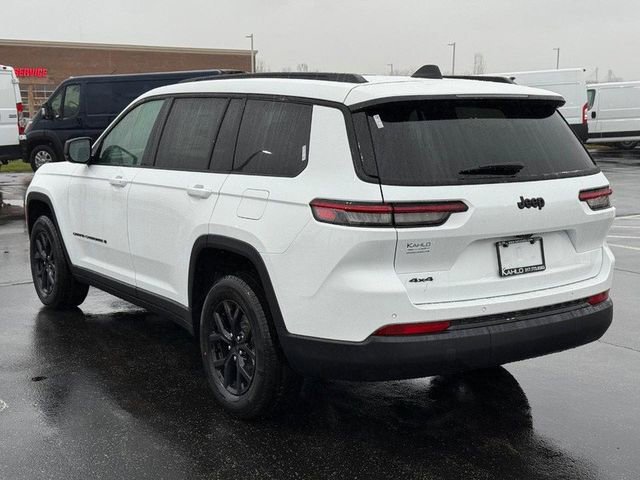 New 2025 Jeep Grand Cherokee L Altitude image 5