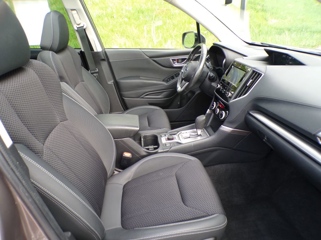Used 2022 Subaru Forester Premium AWD/4WD image 15