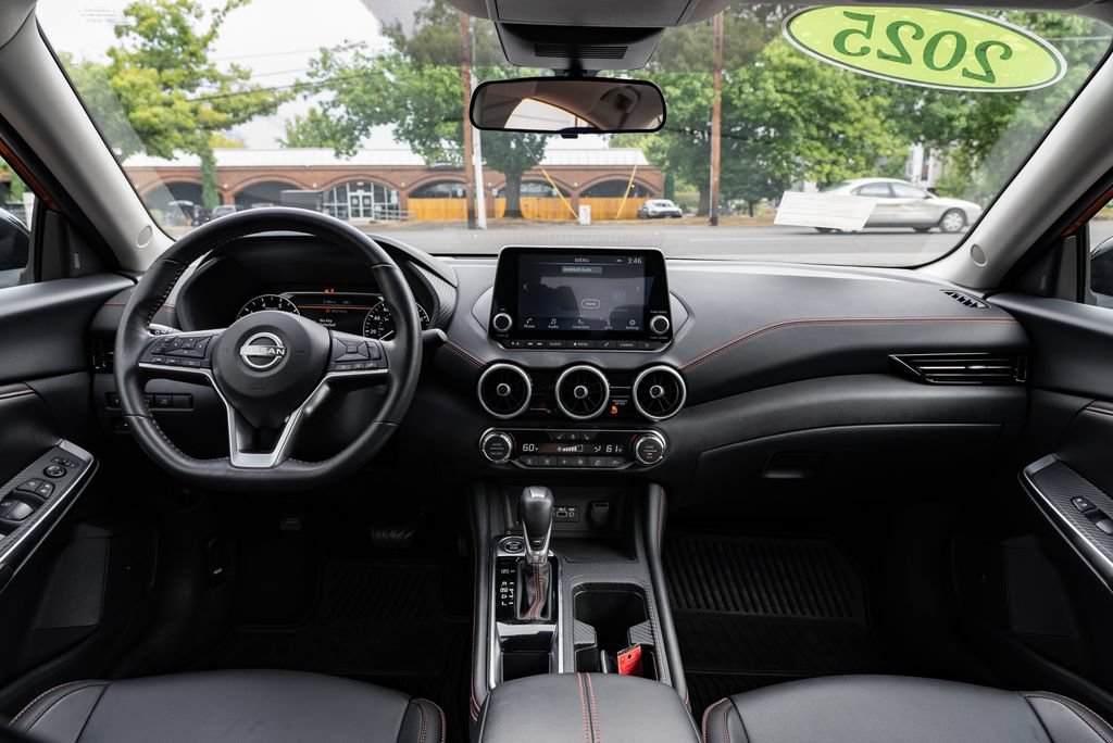 Certified 2025 Nissan Sentra SR w/ SR Premium Package FWD image 9