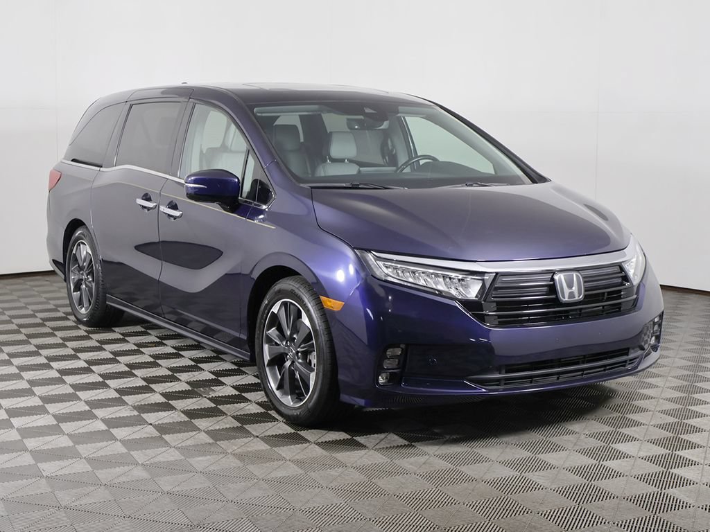 Used 2023 Honda Odyssey Elite image 2
