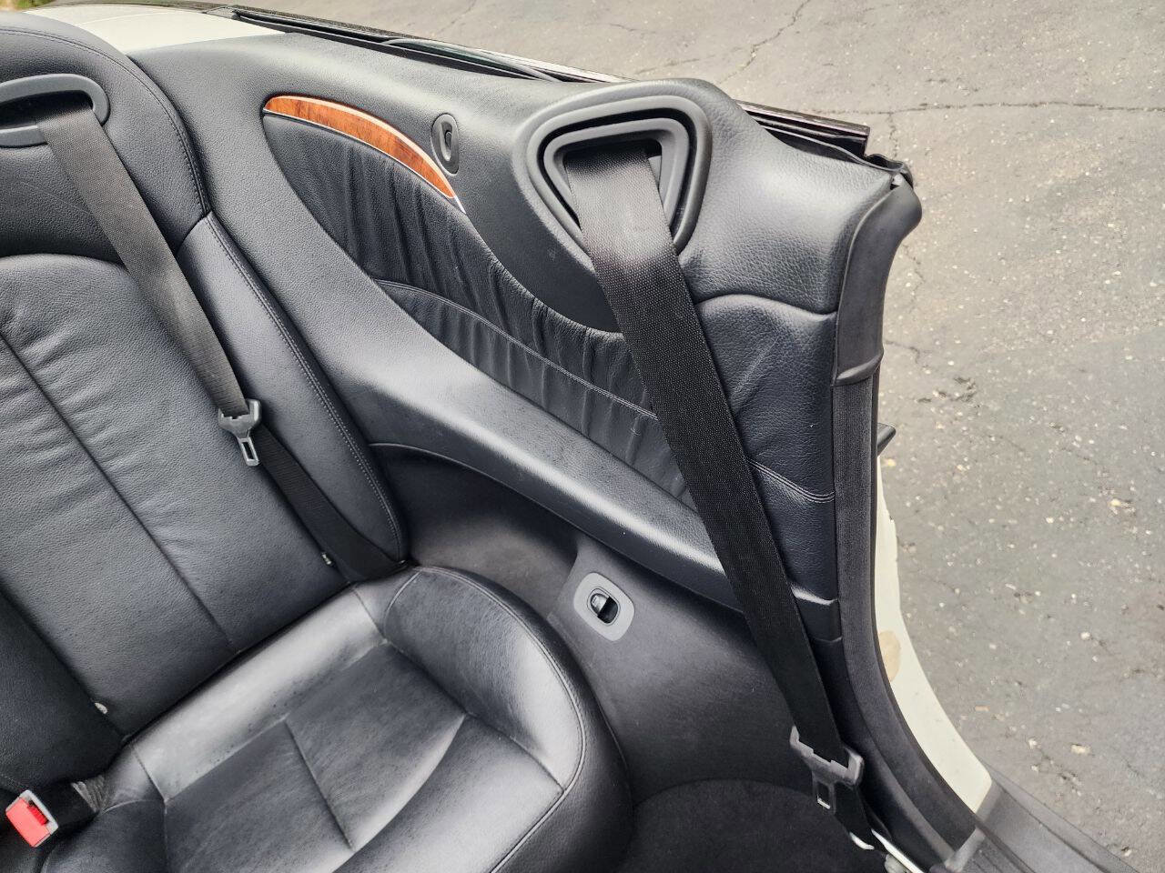 Used 2009 Mercedes-Benz CLK 350 Cabriolet image 28