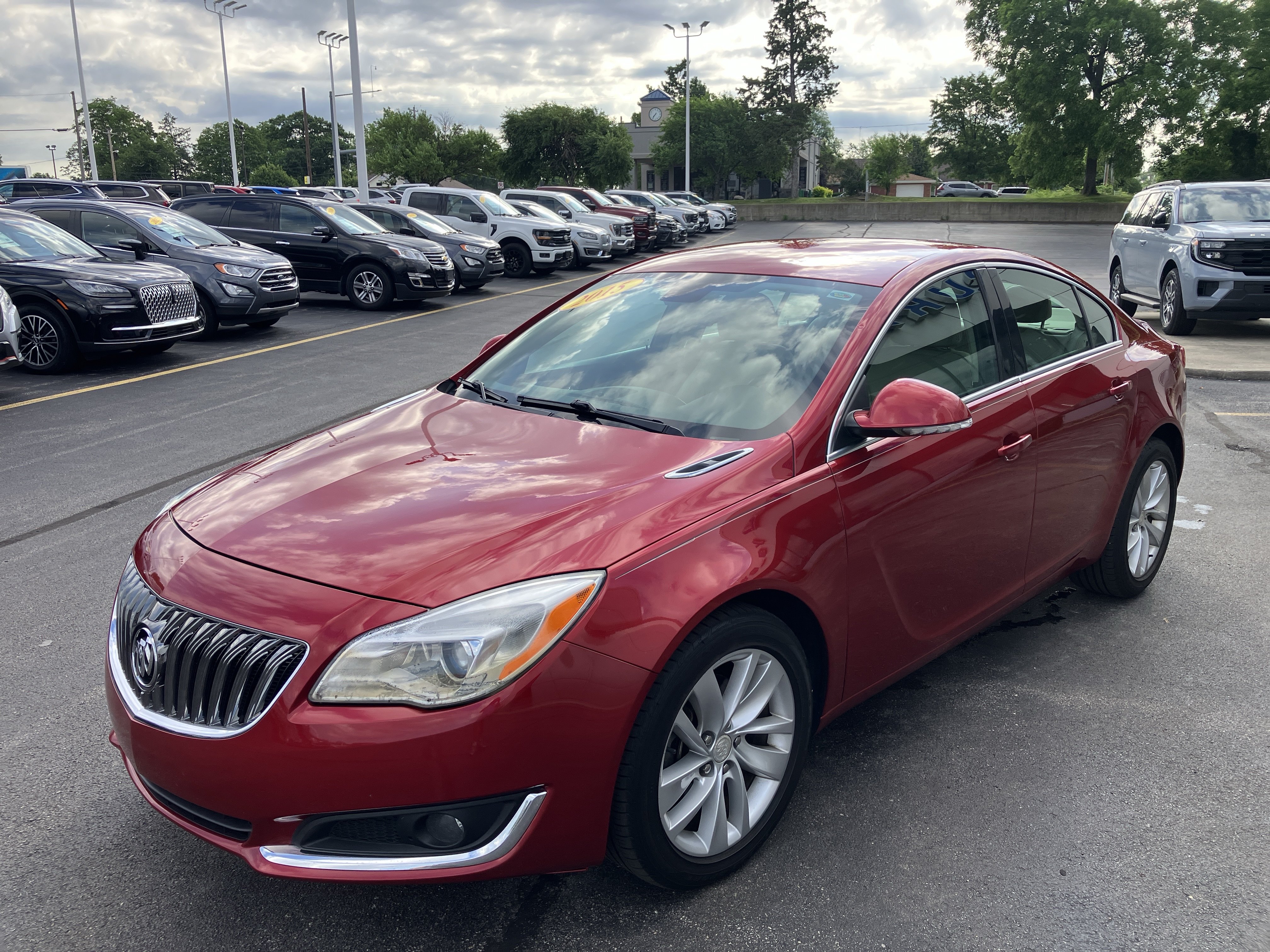 Used 2015 Buick Regal FWD image 3