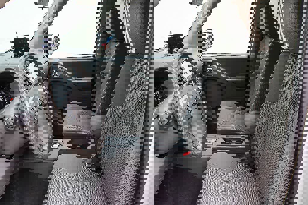 Used 2021 Nissan Frontier S w/ S Utility Package image 17