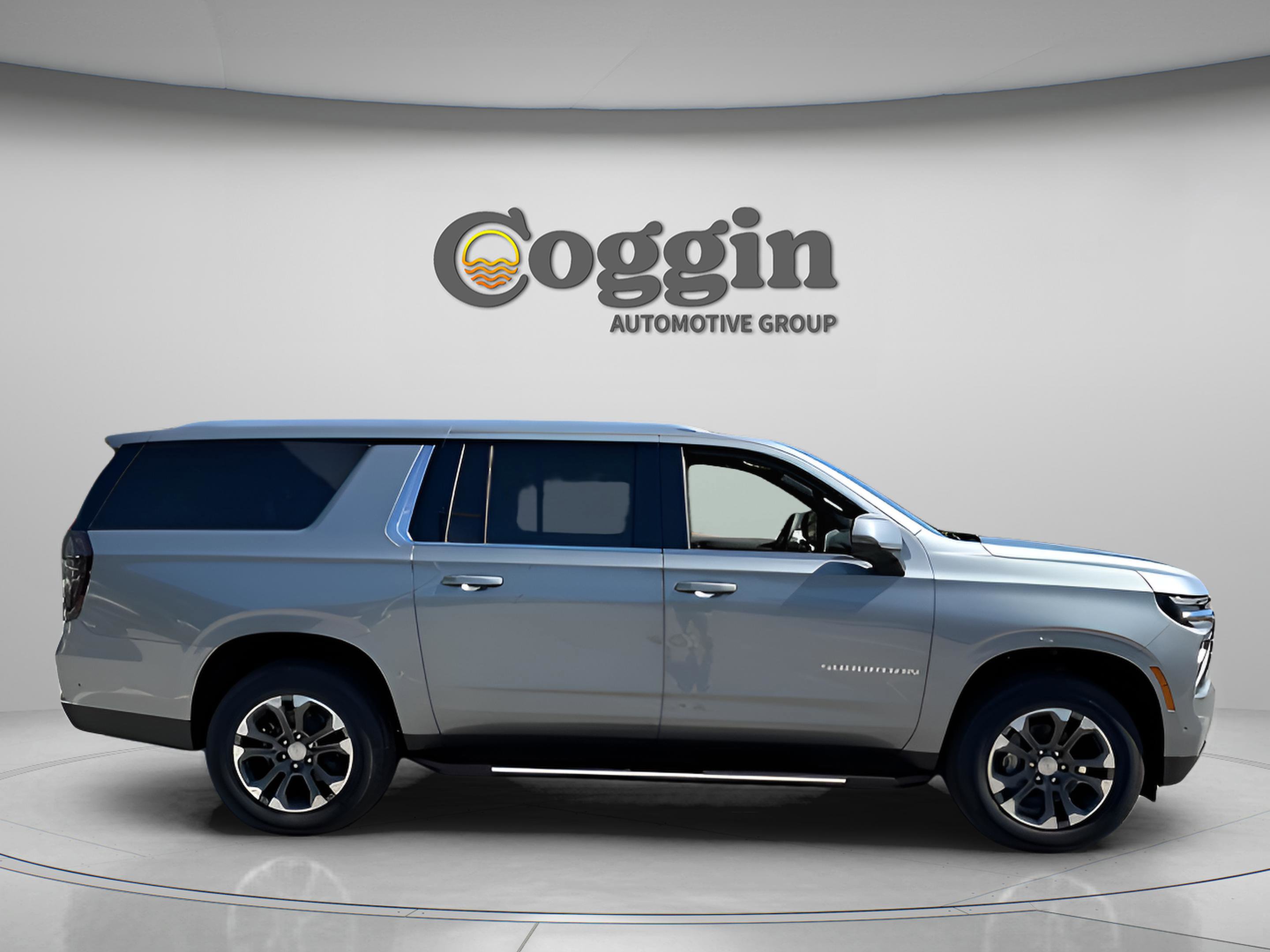 New 2026 Chevrolet Suburban LT w/ Comfort Package image 3