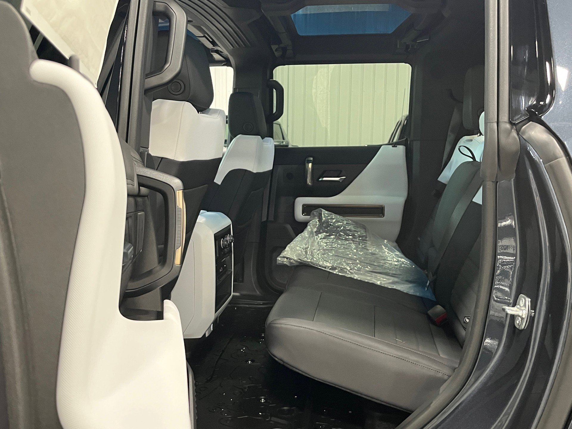 New 2025 GMC Hummer EV 2X image 11