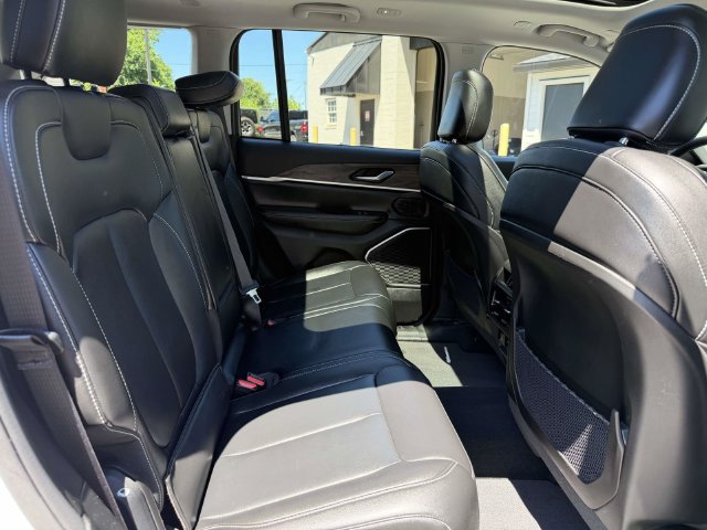 Used 2022 Jeep Grand Cherokee Limited 4xe AWD/4WD image 13