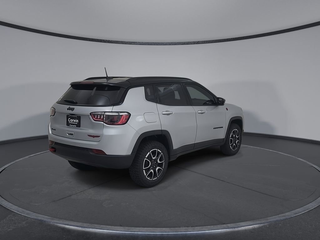 New 2026 Jeep Compass Trailhawk AWD/4WD image 14
