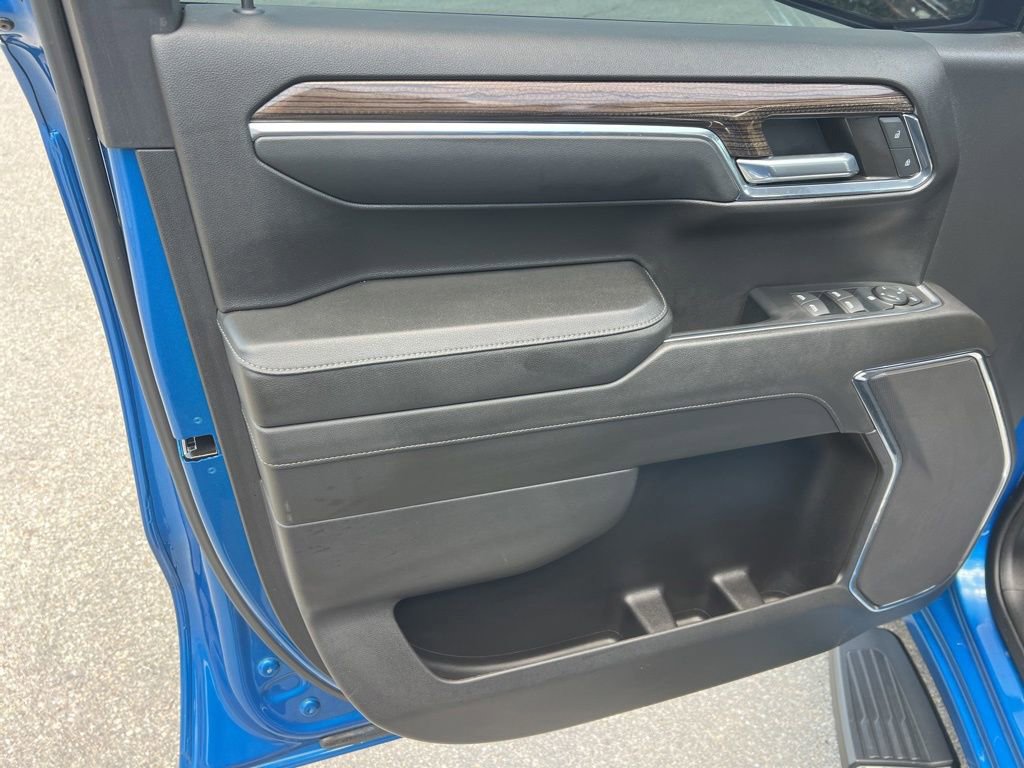 Used 2024 Chevrolet Silverado 1500 LT RWD image 34