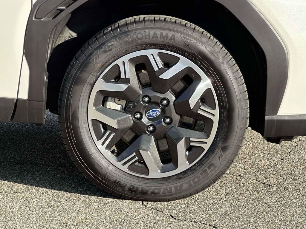 Certified 2025 Subaru Forester image 6