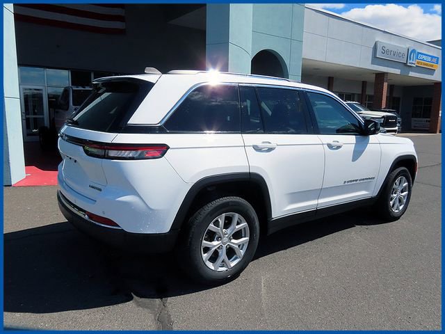 Certified 2023 Jeep Grand Cherokee Limited AWD/4WD image 7