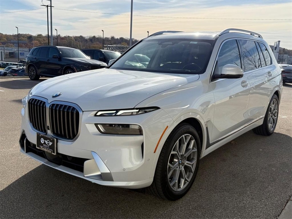 Used 2023 BMW X7 xDrive40i w/ Premium Package image 8