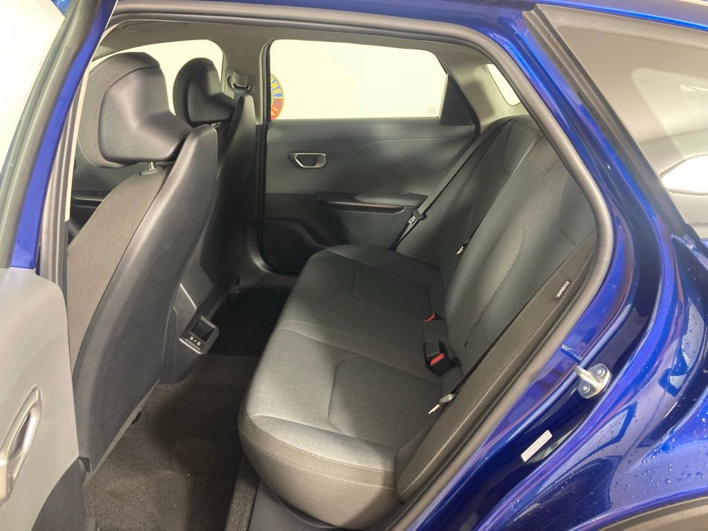 New 2025 Kia K4 LXS image 13