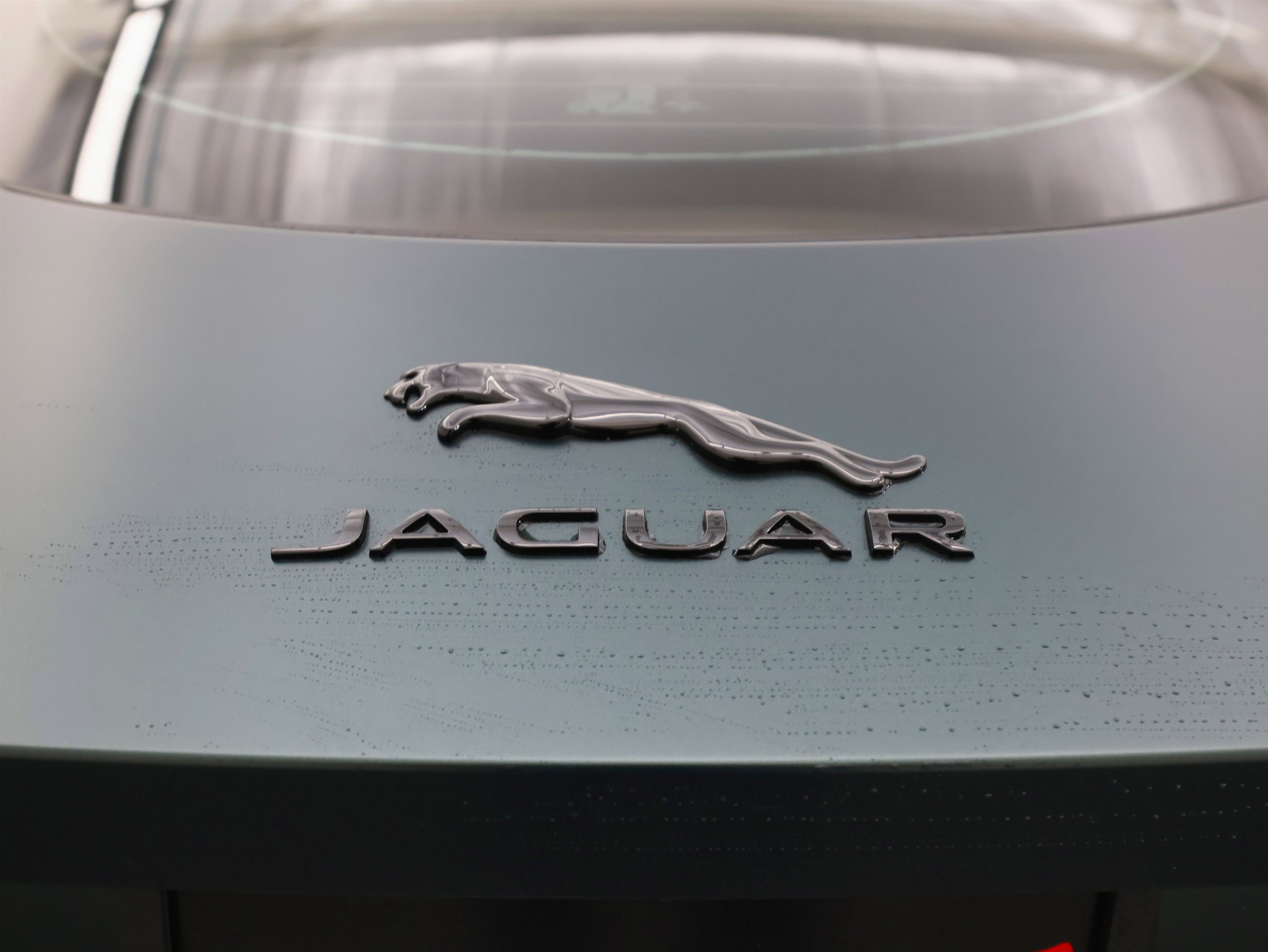Used 2023 Jaguar F-TYPE R image 29