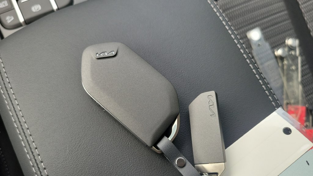 New 2026 Kia Sorento LX FWD image 23