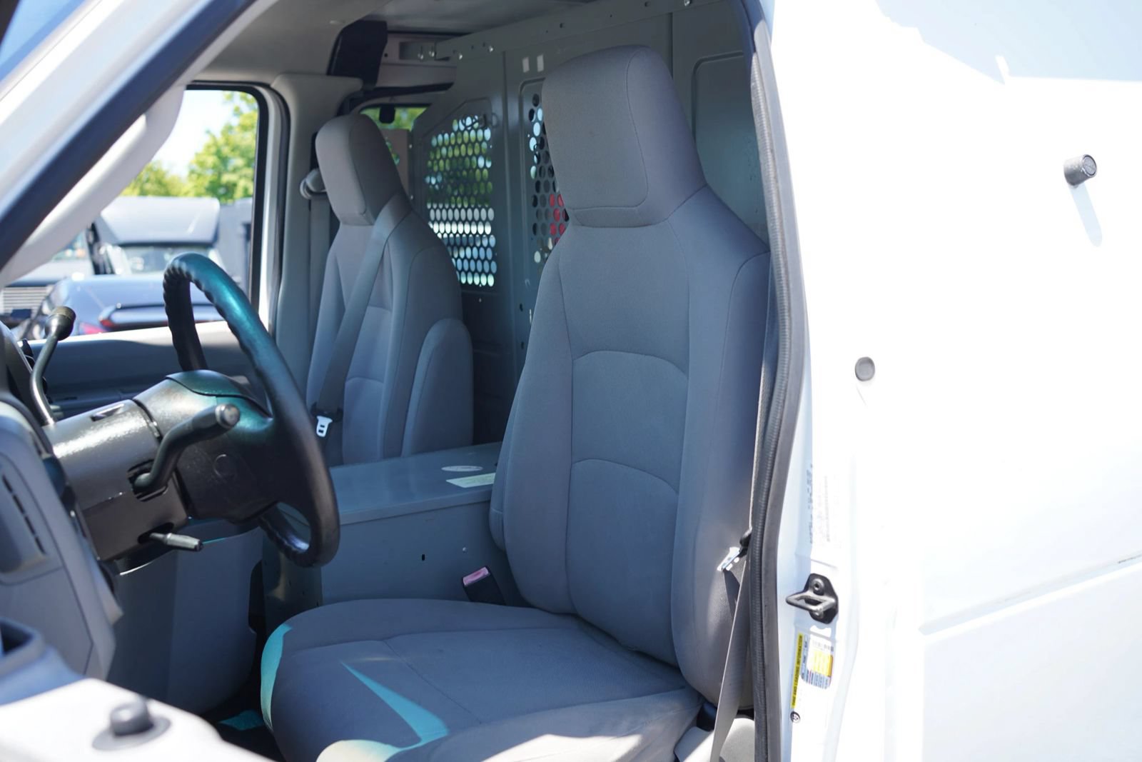 Used 2011 Ford E-250 and Econoline 250 w/ PWR Group RWD image 26