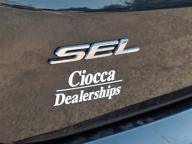 Used 2022 Ford Edge SEL w/ Sport Appearance Package AWD/4WD image 32