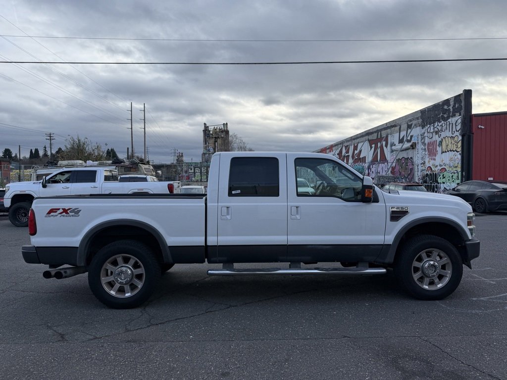 Used 2009 Ford F250 FX4 image 6
