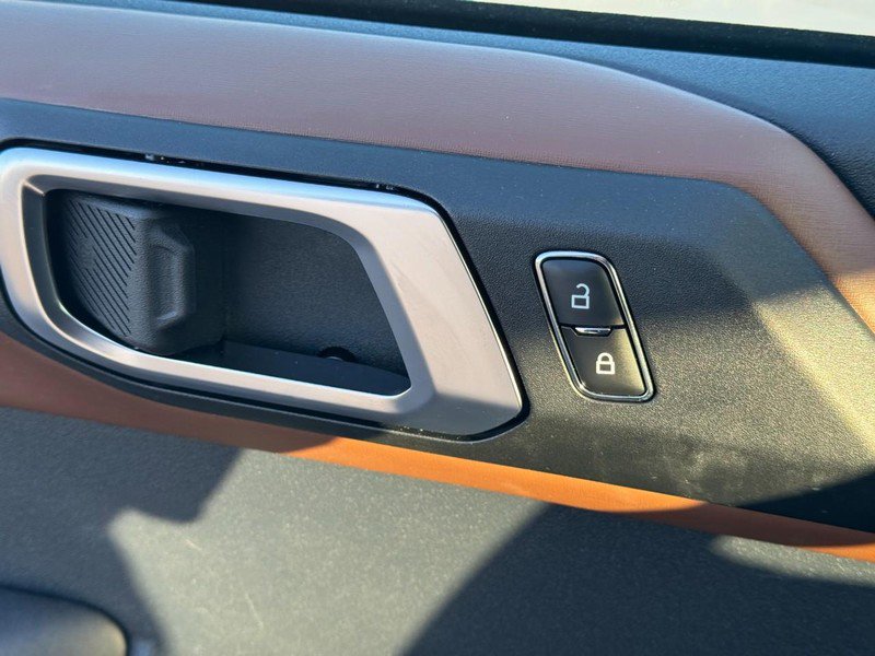 Used 2024 Ford Bronco Outer Banks image 24