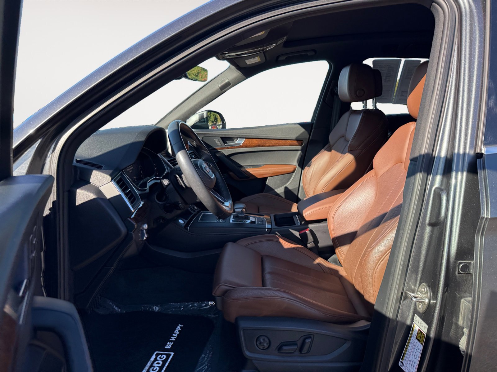 Used 2020 Audi Q5 e Prestige w/ Prestige Package image 10