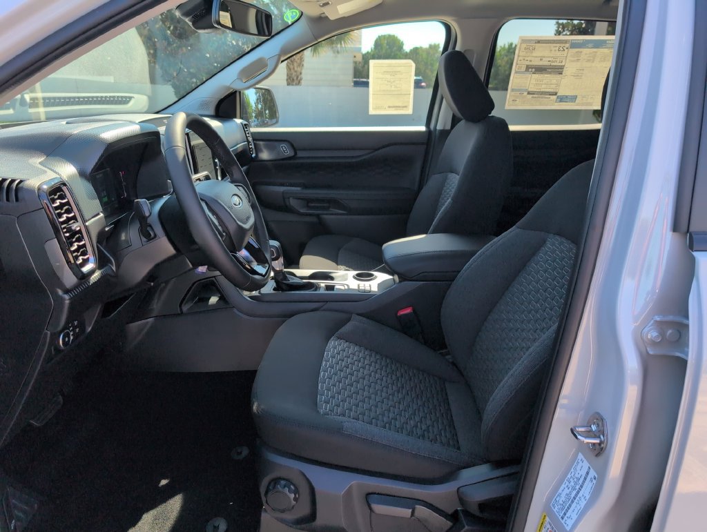 New 2026 Ford Ranger XLT w/ Black Appearance Package RWD image 5