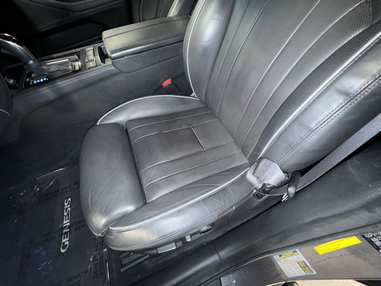 Used 2015 Hyundai Genesis 3.8 w/ Option Group 03 image 19