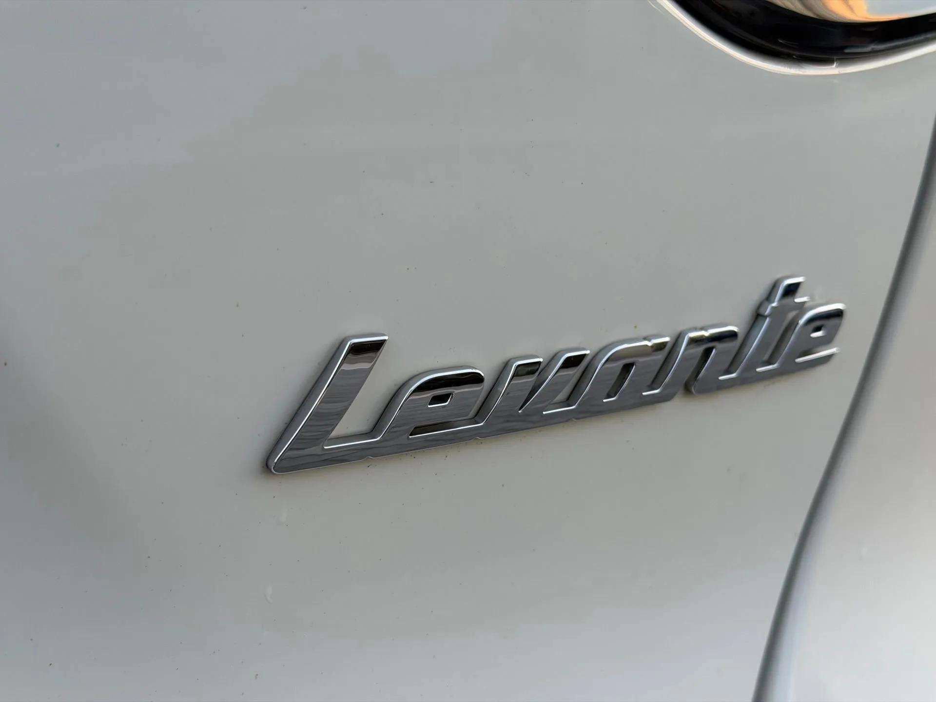 Certified 2022 Maserati Levante GT image 43