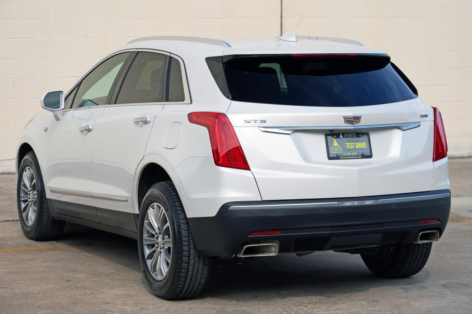 Used 2017 Cadillac XT5 FWD image 43