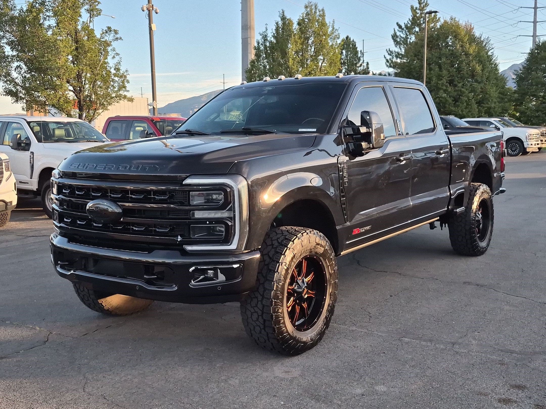 Used 2024 Ford F350 Platinum w/ Tremor Off-Road Package AWD/4WD image 10