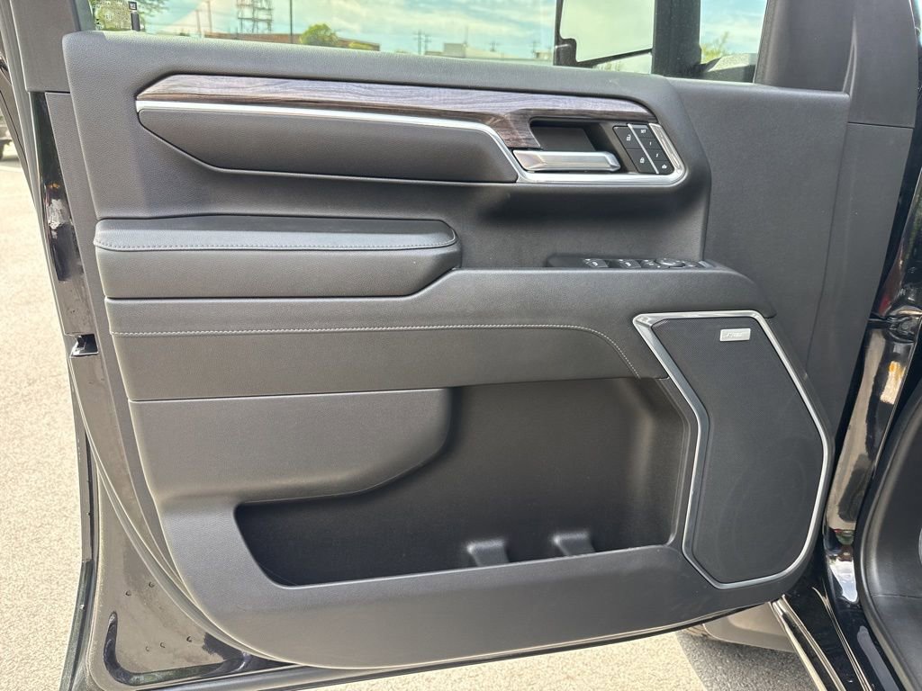 Used 2024 Chevrolet Silverado 3500 LTZ AWD/4WD image 20