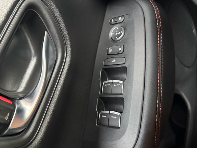 Certified 2024 Honda HR-V Sport image 36