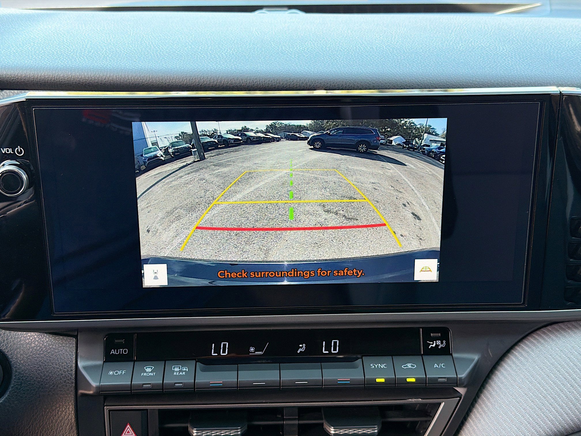 Used 2025 Toyota Camry SE w/ Multimedia Upgrade Package image 31