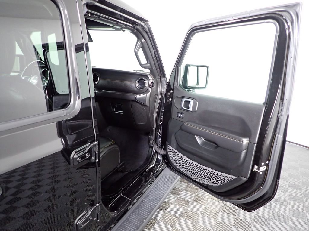 Used 2021 Jeep Wrangler Unlimited Sahara image 34