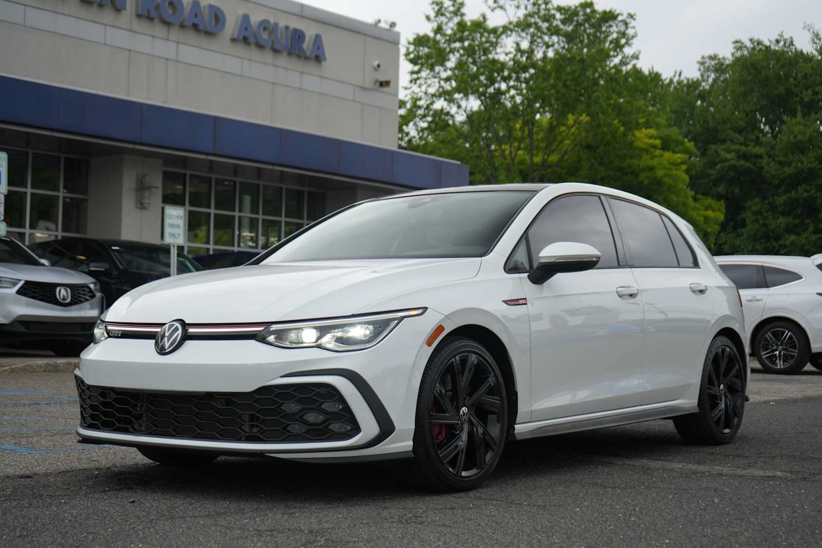 Used 2023 Volkswagen GTI SE FWD image 3