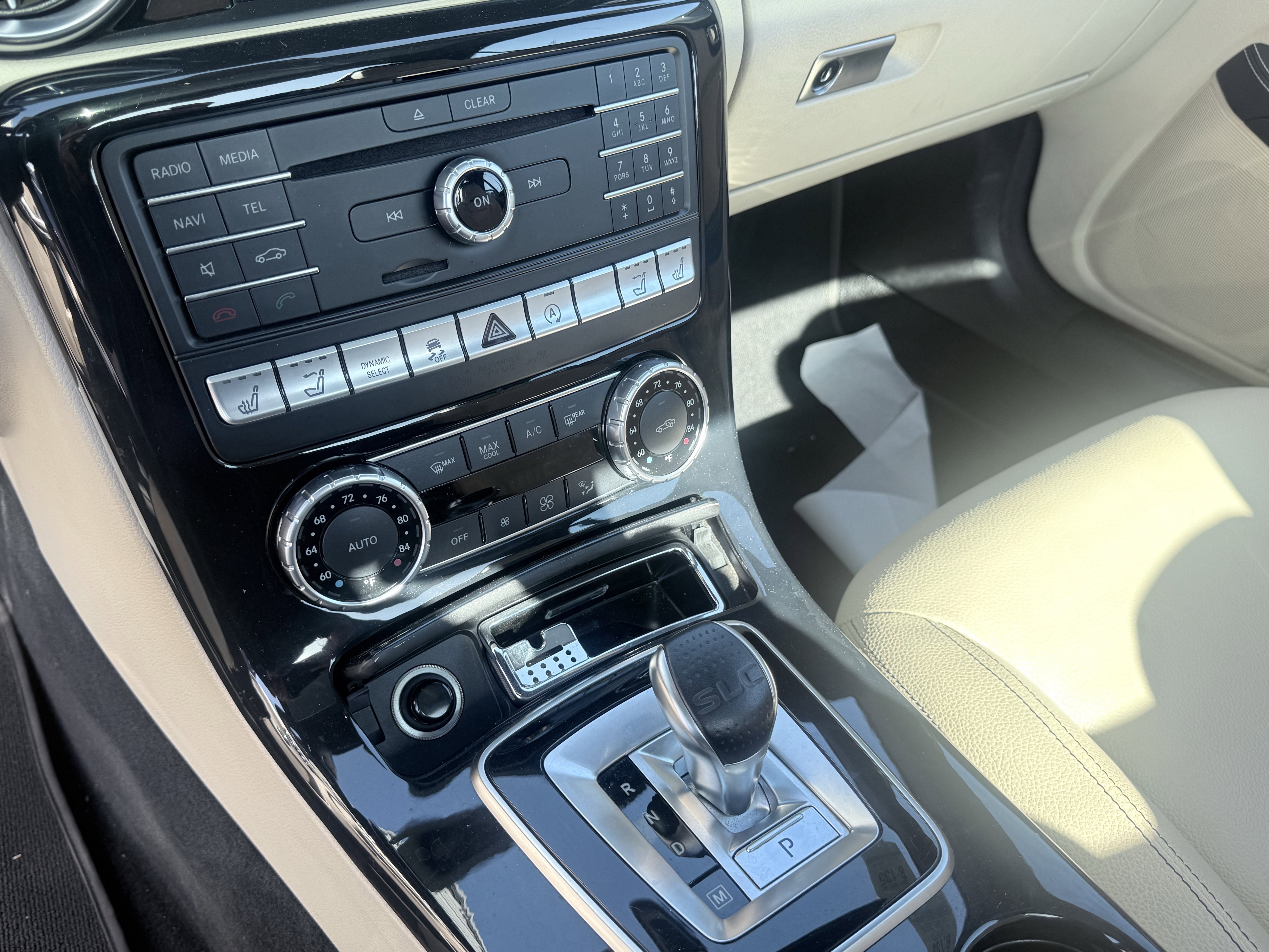 Used 2020 Mercedes-Benz SLC 300 w/ Premium Package image 5