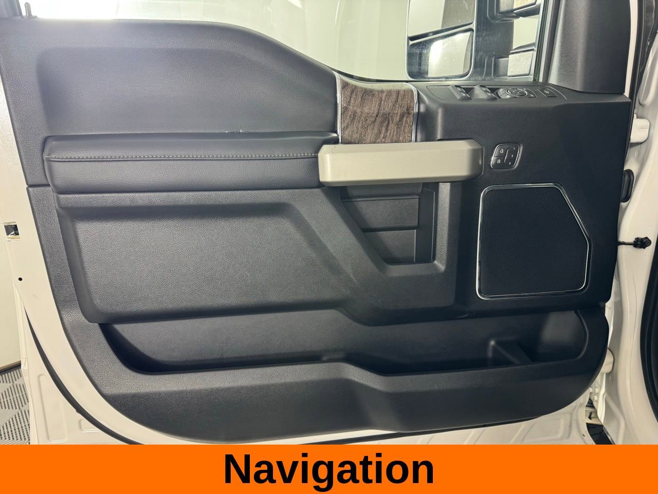 Used 2019 Ford F350 Lariat w/ Lariat Ultimate Package image 11