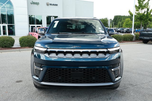 New 2026 Jeep Grand Wagoneer L Limited AWD/4WD image 2